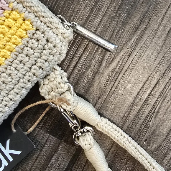 NWT THE SAK Vita Crochet Wristlet, Beach Stripe - Picture 8 of 10